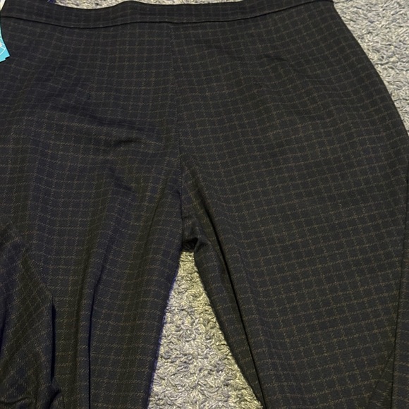 Kut from the Kloth Charcoal Checkered Dress Slacks Size 10 - Picture 5 of 5